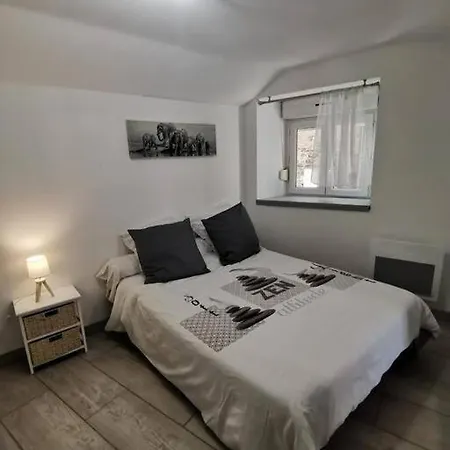Au Calme Apartment *